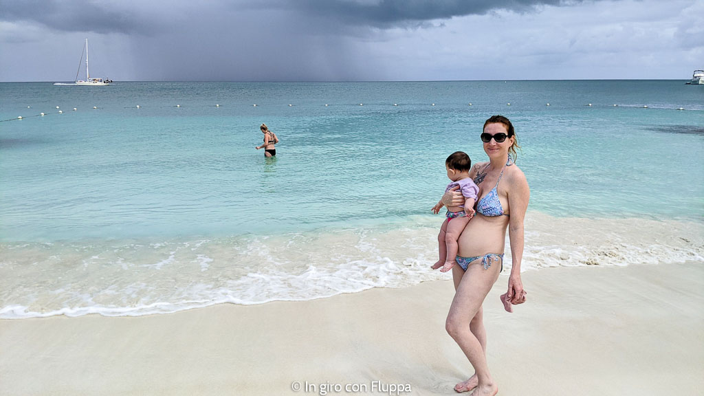 Pioggia in spiaggia ad Antigua e Barbuda