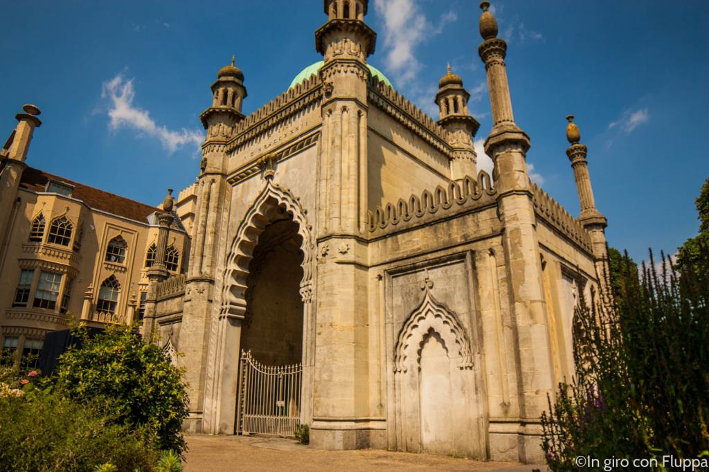 Brighton - The Royal Pavilion entrance
