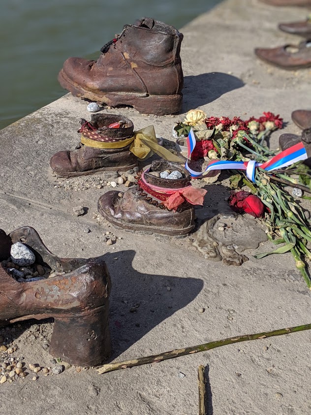 Cosa visitare a Budapest in 4 giorni: le Scarpe sul Danubio
