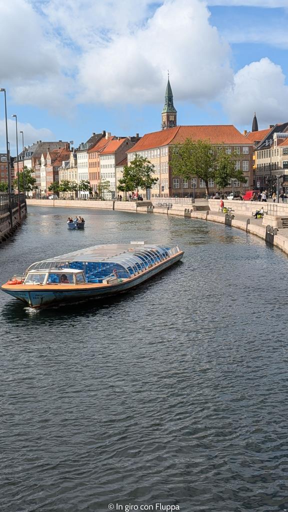 Giro in battello sui canali di Copenhagen