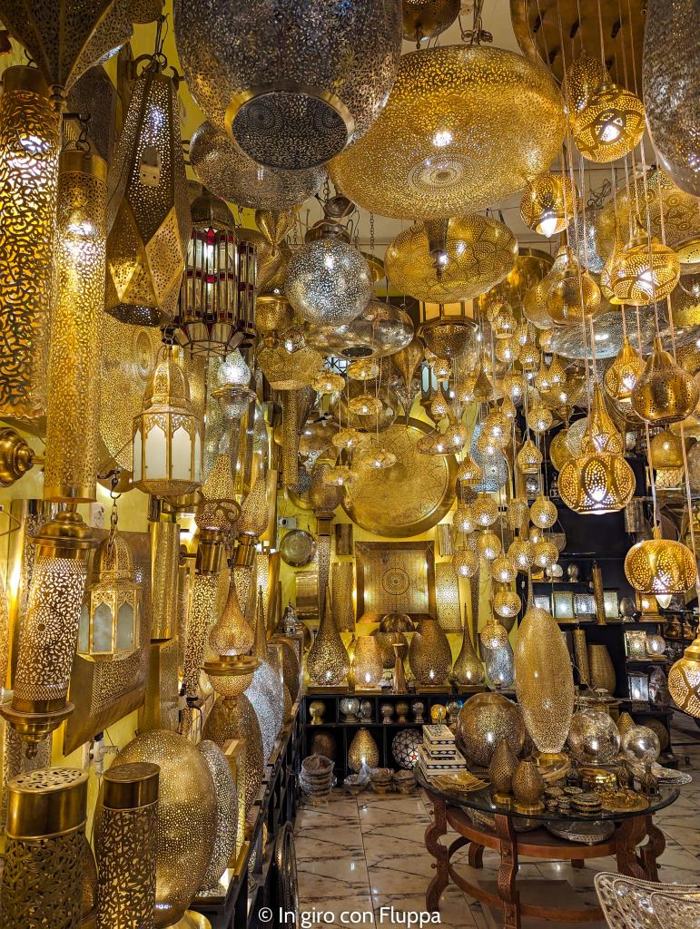 Lampade in vendita nei souk di Marrakech