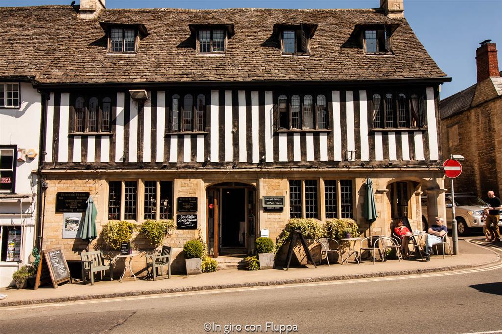 Cotswolds - pub a Burford