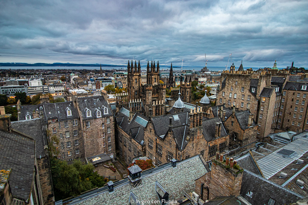 Copertina del post "Guida di Edimburgo: informazioni utili per visitare la città"