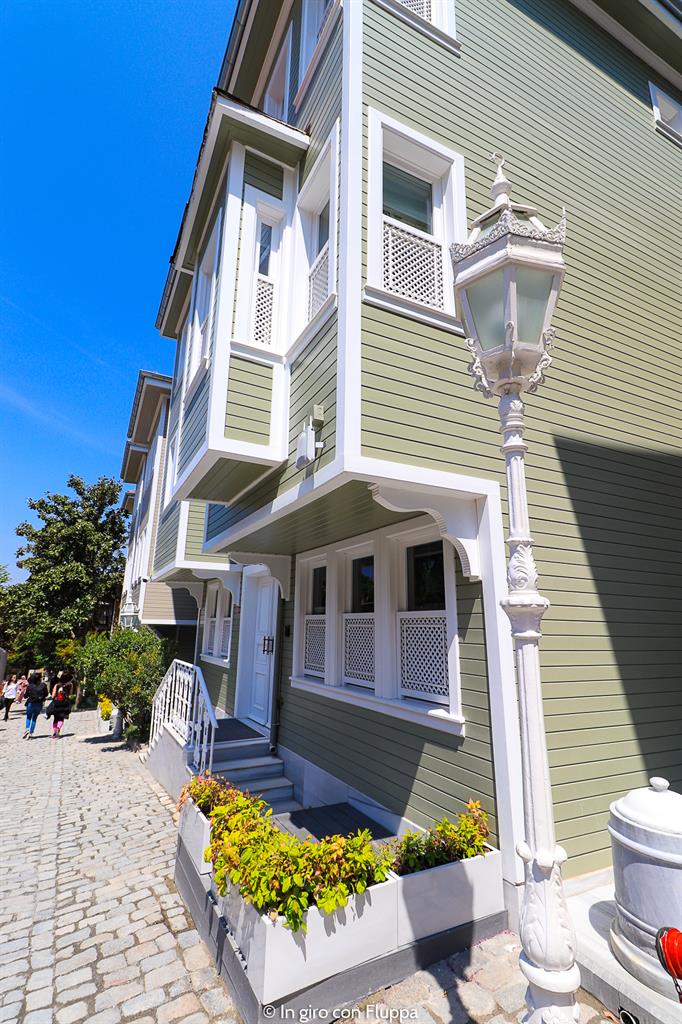 Istanbul, itinerario del quartiere antico: Soğukçeşme Sokağı