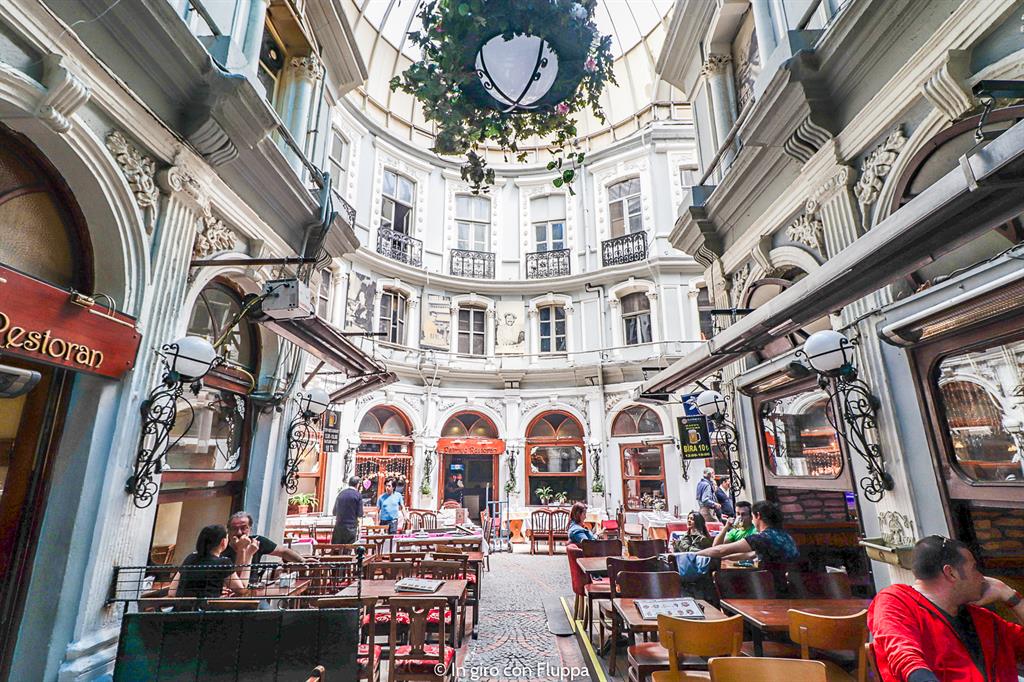 Istanbul, Via dell'Indipendenza (Istiklal Caddesi)