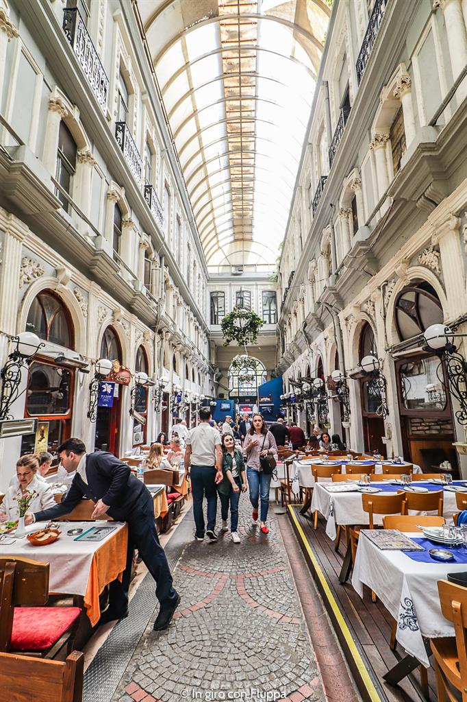 Istanbul, Via dell'Indipendenza (Istiklal Caddesi)