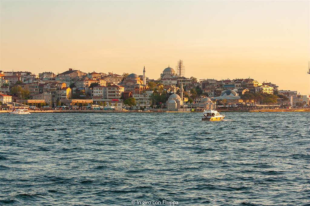 Istanbul, Crociera sul Bosforo