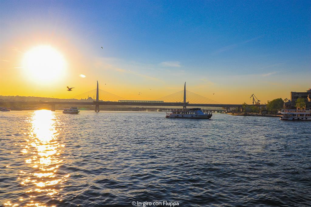 Istanbul, Crociera sul Bosforo