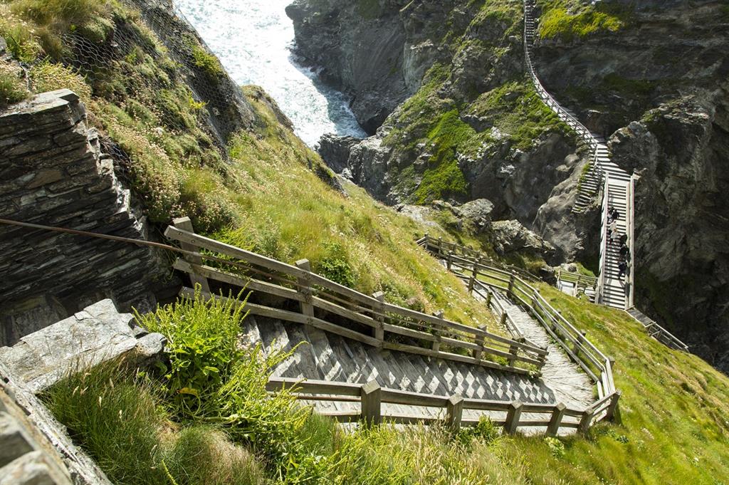 Castello di Tintagel. Credits: Matt Jessop, visitcornwall.com