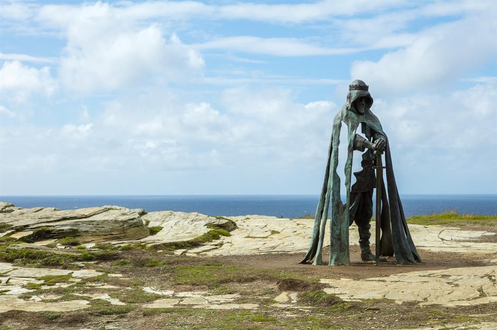 Castello di Tintagel. Credits: Matt Jessop, visitcornwall.com
