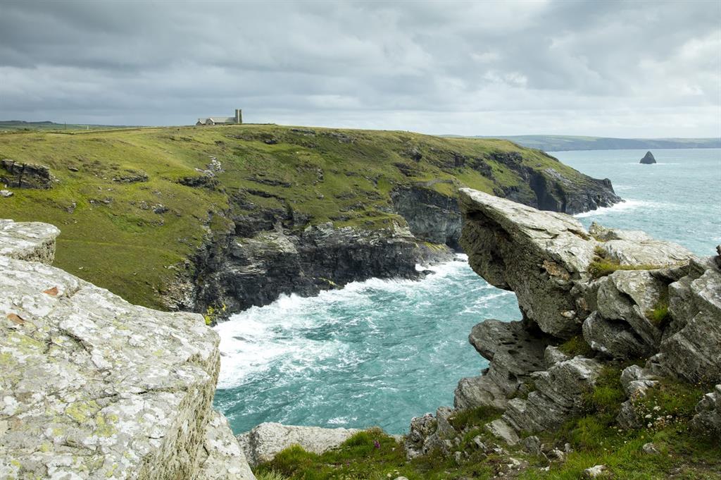 Castello di Tintagel. Credits: Matt Jessop, visitcornwall.com