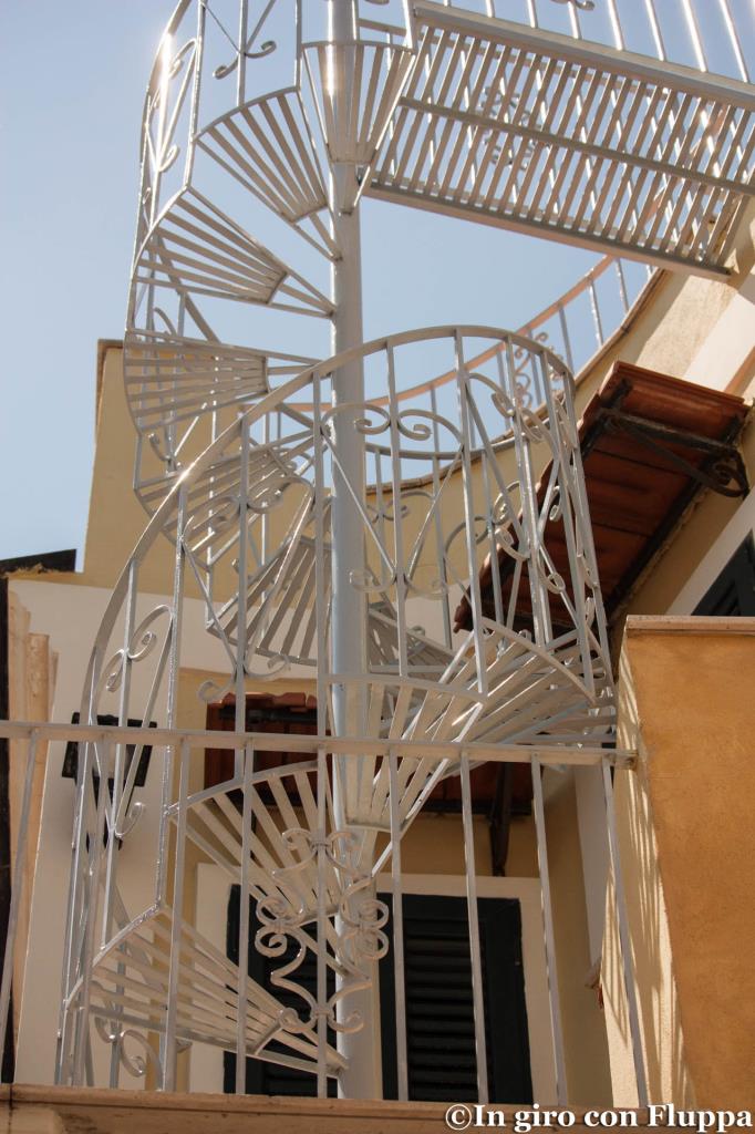 Spiral staircase - Forio d'Ischia Spiral staircase - Forio d'Ischia