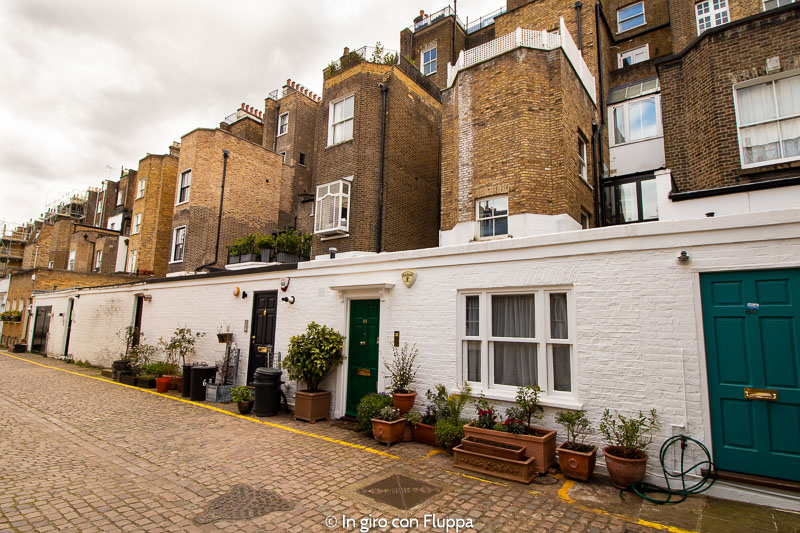 Queen's Gate mews, Kensington