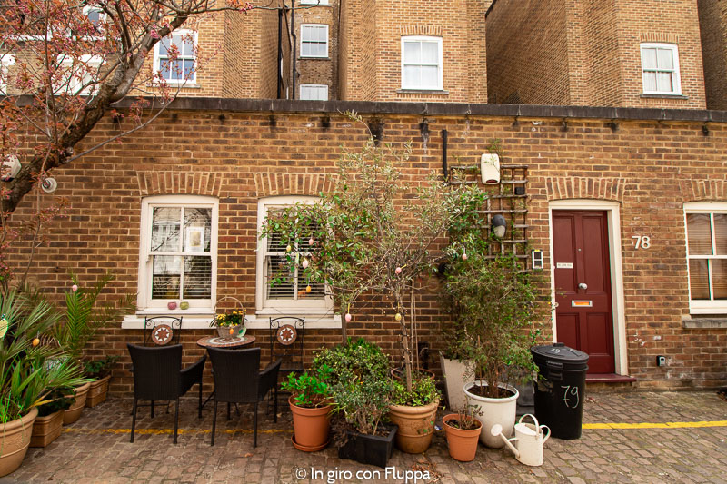 Queen's Gate mews, Kensington