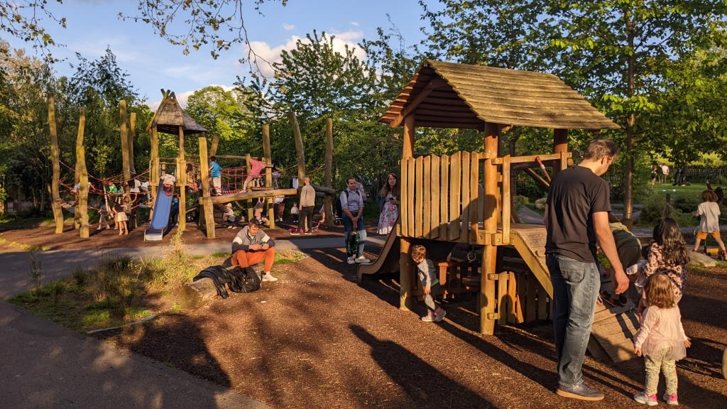 Copertina del post "Londra con i bambini: i migliori playground e soft play"