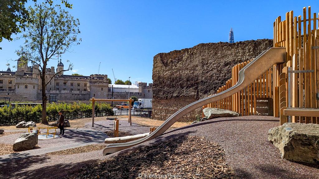 Nuovo playground di Tower Hill
