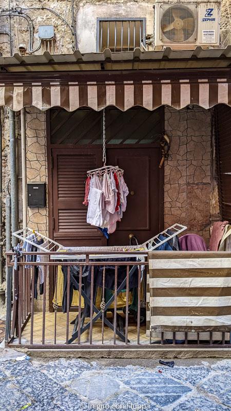 I bassi dei Quarieri Spagnoli di Napoli