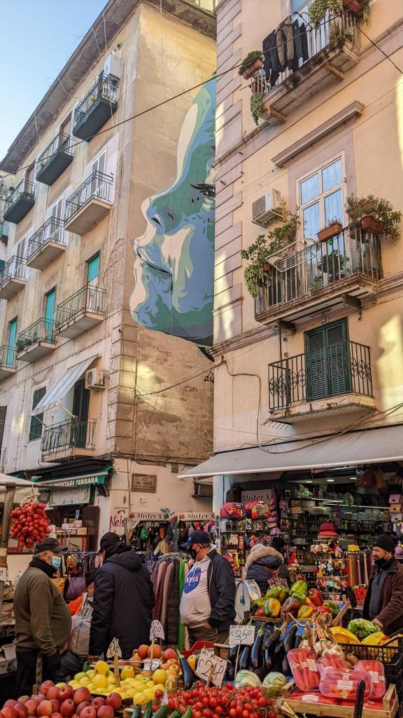 Mercato della Pignasecca, Quarieri Spagnoli di Napoli