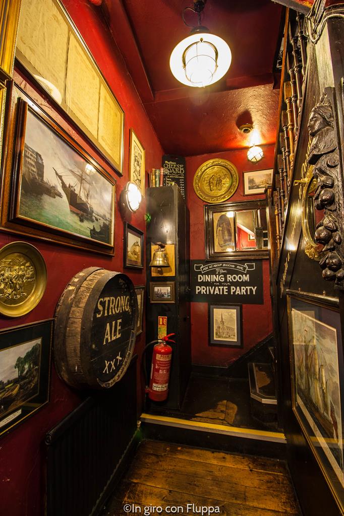 Rotherhithe - The Mayflower pub