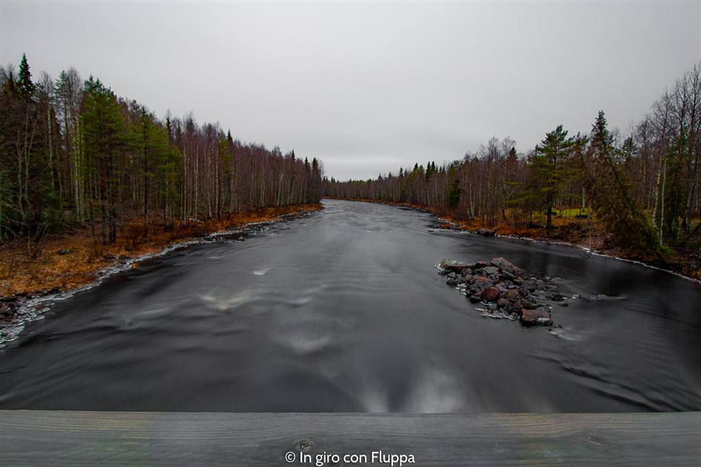Cosa vedere a Rovaniemi e dintorni: Vikaköngäs bridge