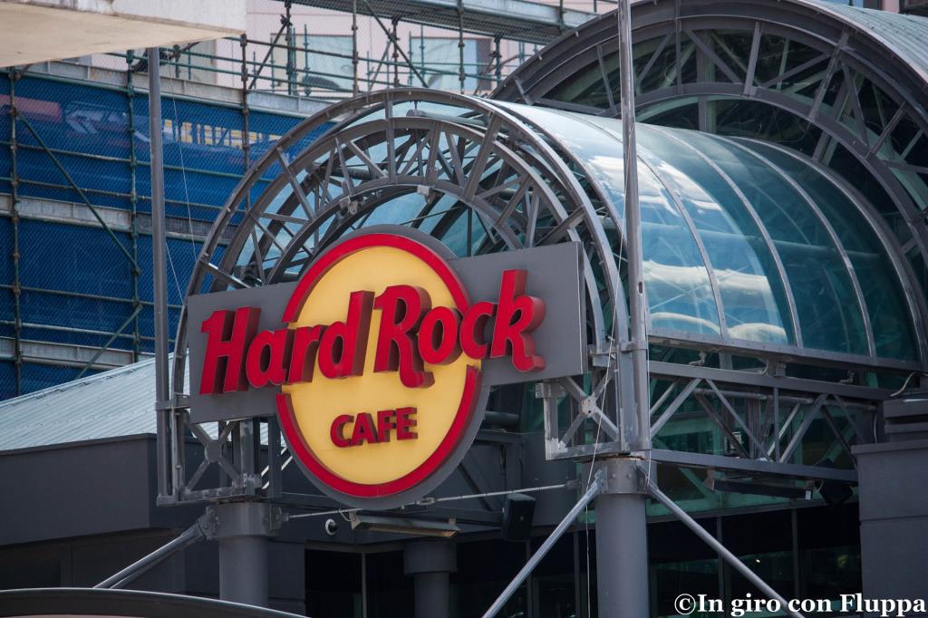 Darling Harbour - Hard Rock Cafe