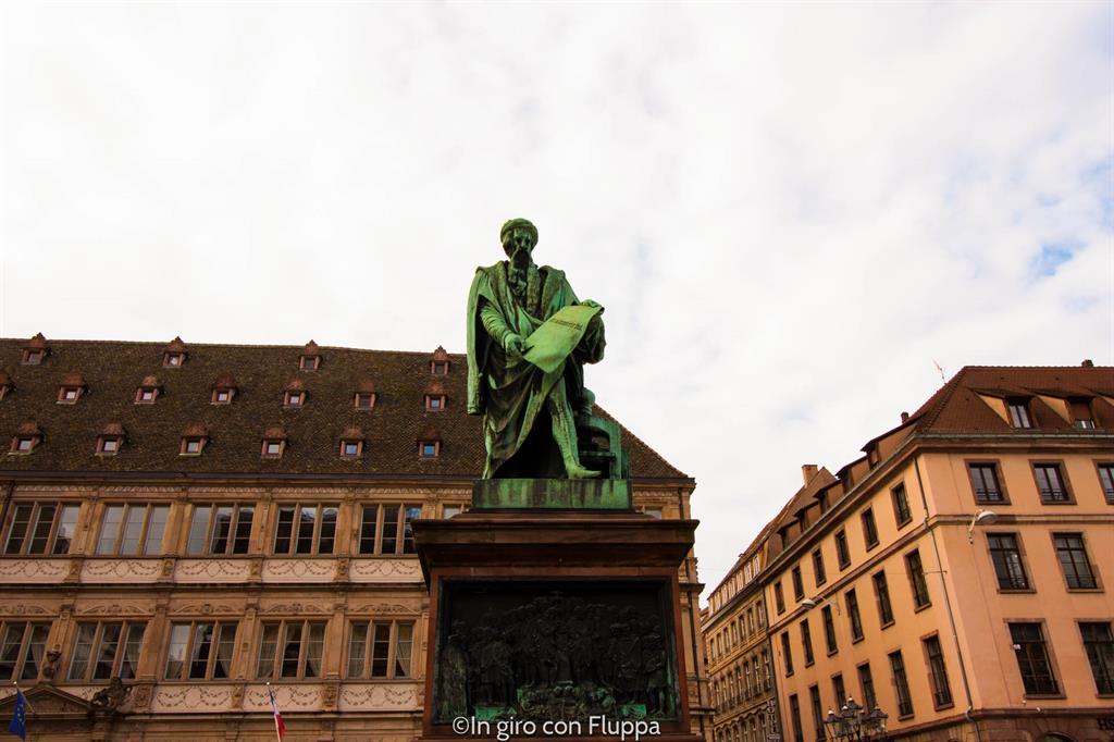 Cosa vedere a Strasburgo: Place de Gutenberg