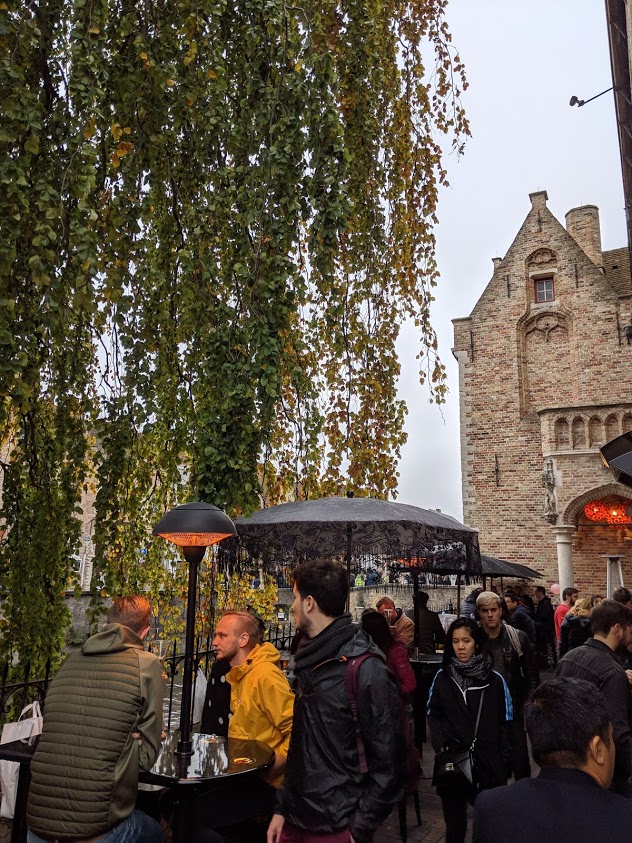 Cosa vedere a Bruges in un giorno: pub 2be