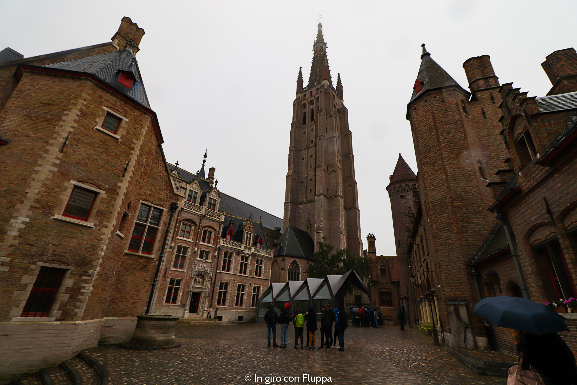 Cosa vedere a Bruges in un giorno: Chiesa di nostra Signora