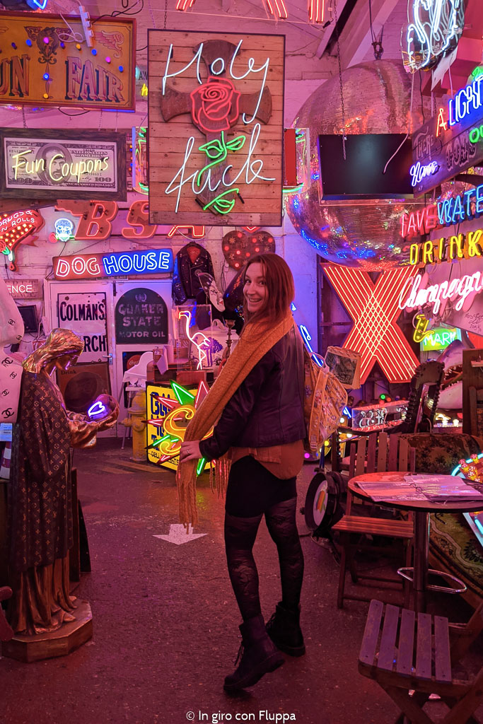 Il God's own Junkyard, paradiso per gli amanti del neon a Londra