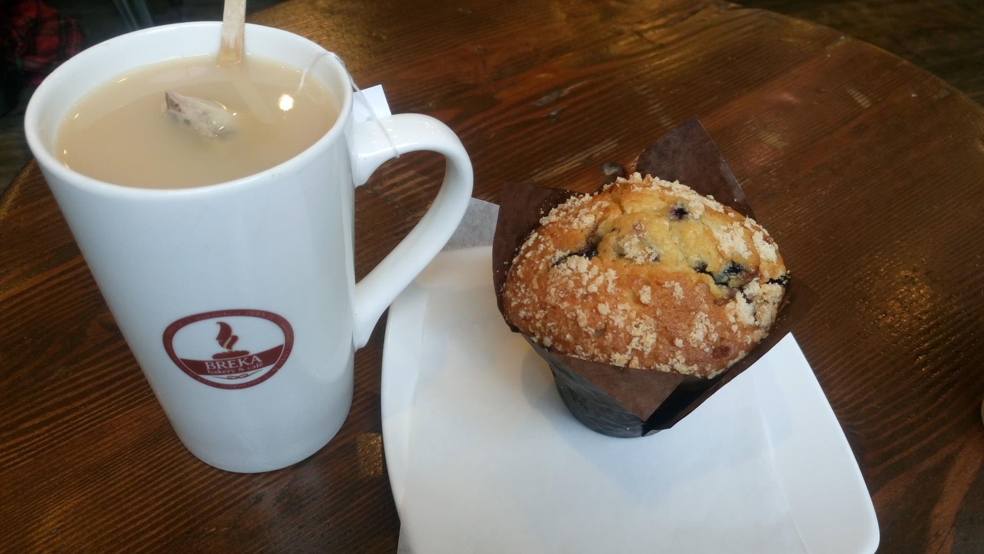Tea e muffin di Breka, Vancouver