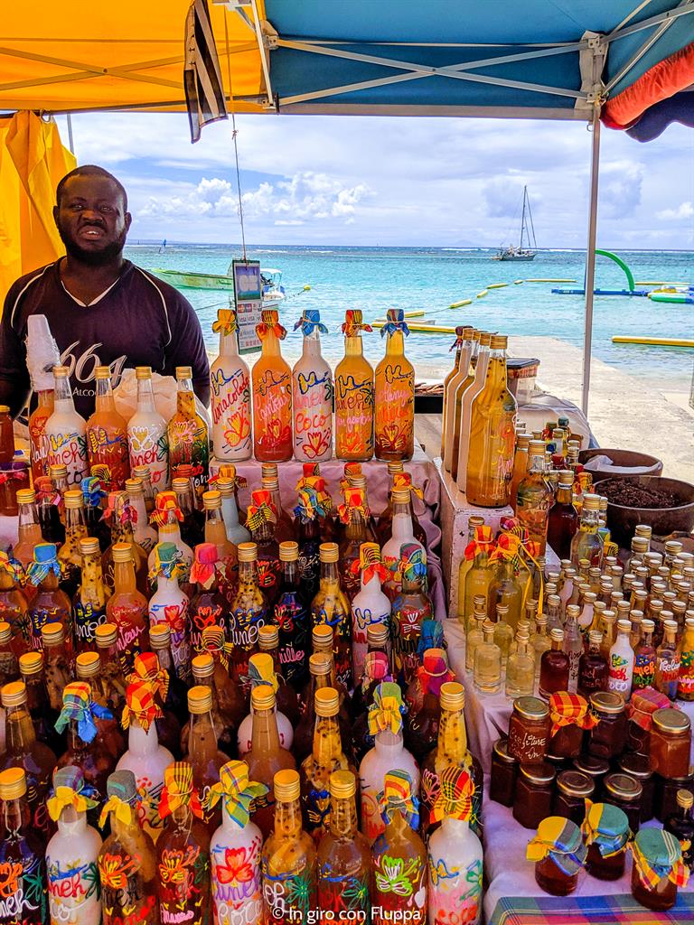 Guadalupa: mercato di Sainte-Anne