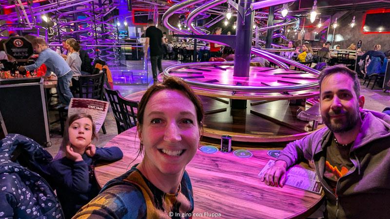 Vicky, Fluppa e Mazz al Rollercoaster Restaurant, Prater, Vienna
