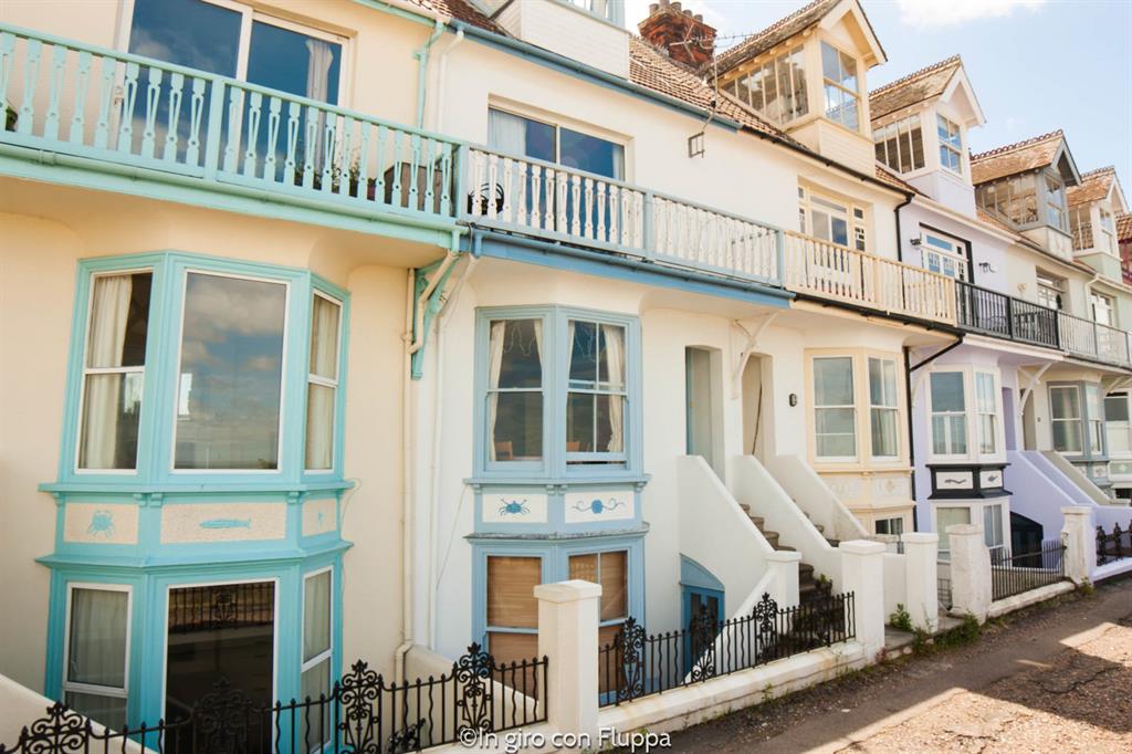 Whitstable-Wave Crest